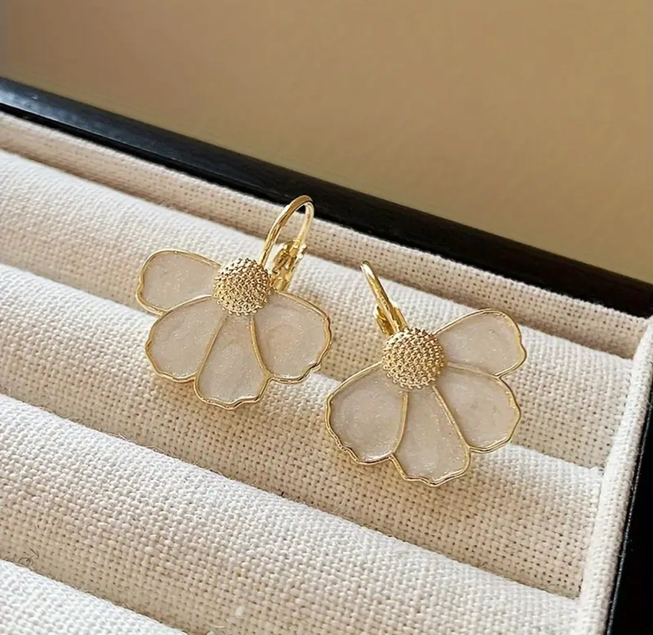 White Pearl Earrings